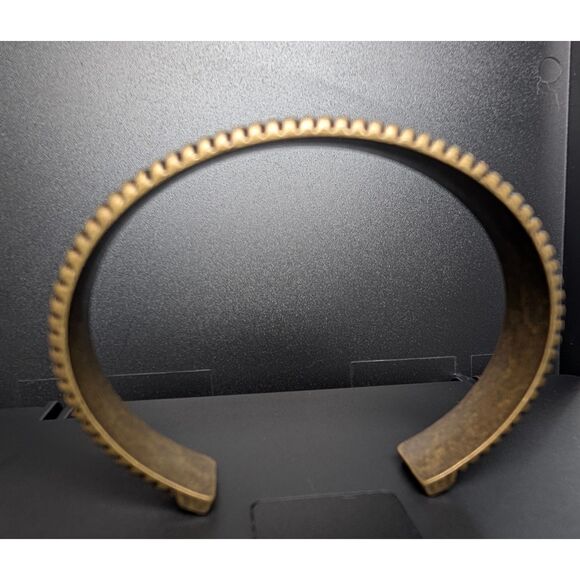 Vintage Solid Brass Open Cuff Bracelet Antique Gold Ribbed Minimalist Statement - Picture 8 of 9